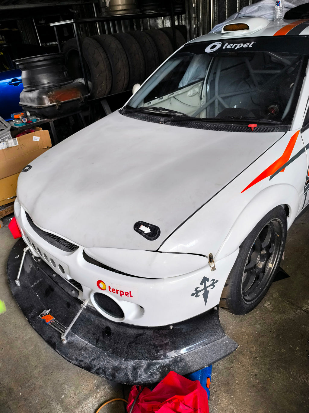 Fiberglass hood Mitsubishi Mirage / Proton Satria